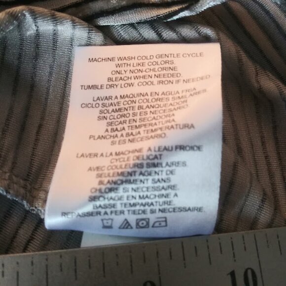 Jones New York women's size XL black and gray striped blouse - Picture 15 of 15